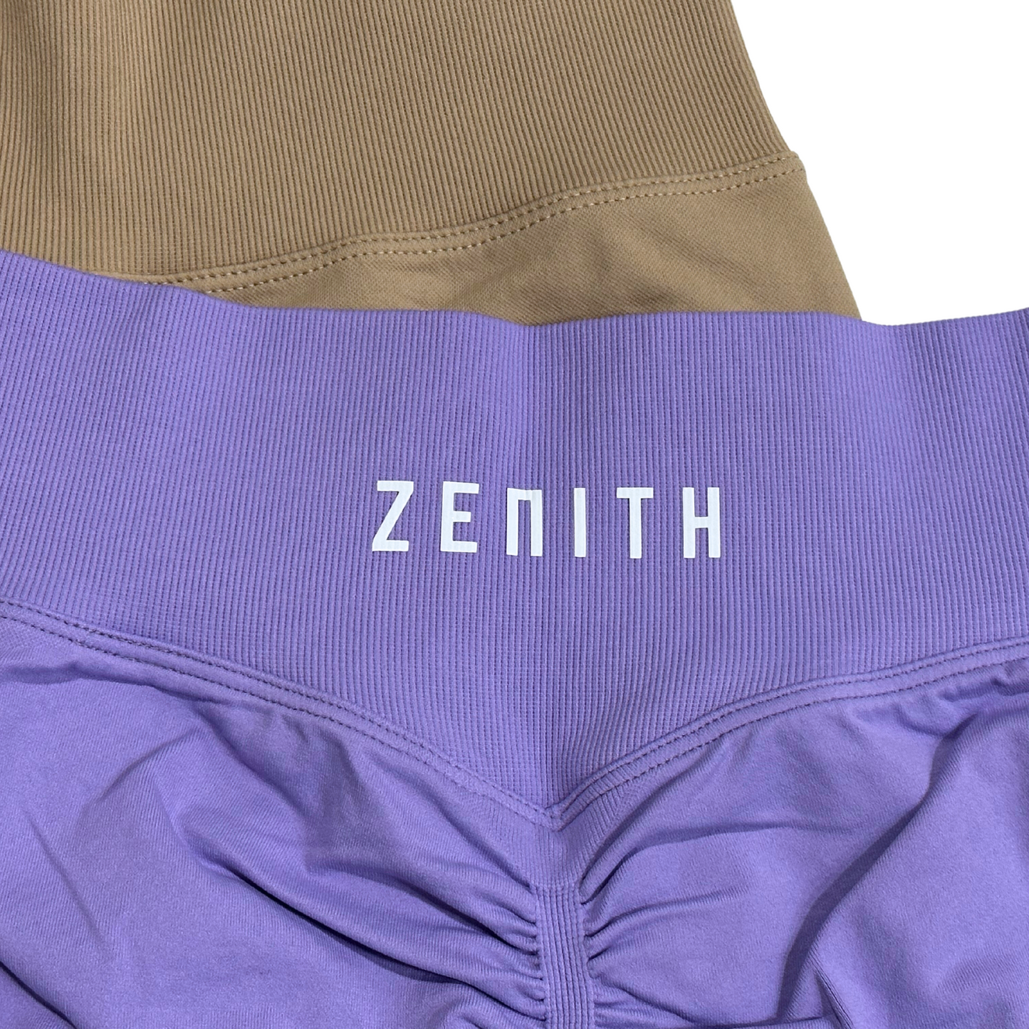 ZENITH Scrunch Shorts